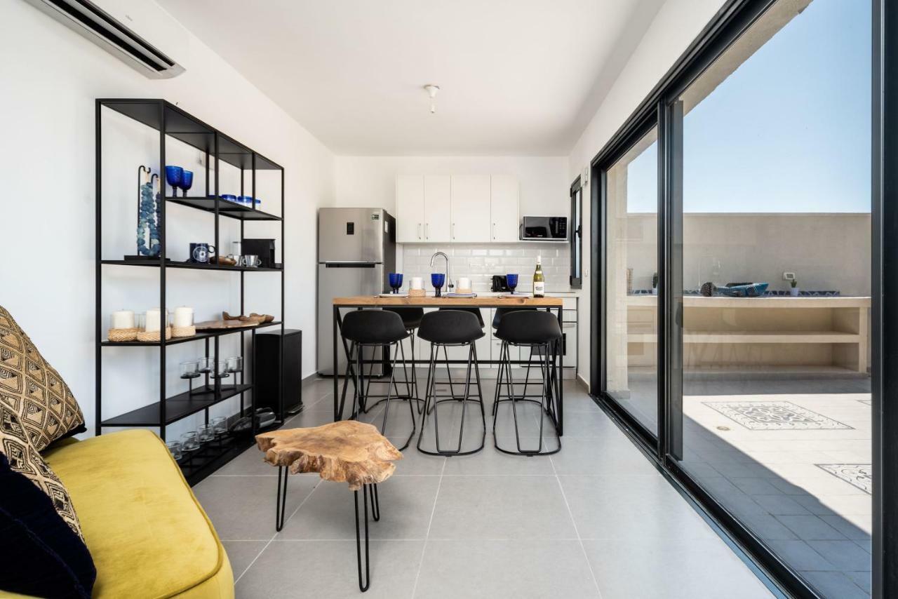 Duplex With Sea View Terrace Above The Flea Market Tel Aviv Esterno foto