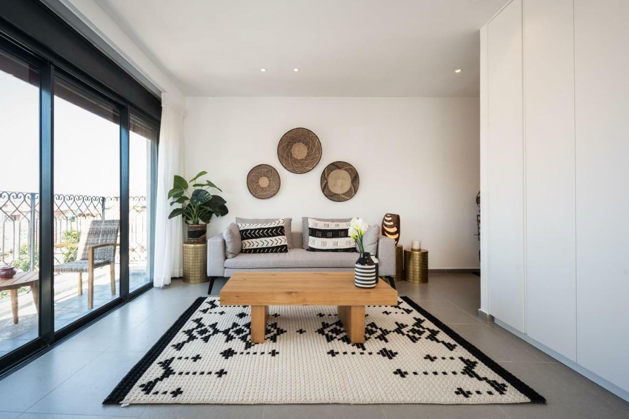 Duplex With Sea View Terrace Above The Flea Market Tel Aviv Esterno foto